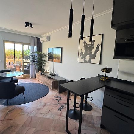 Super2Beachfront Μαρμπέλλα Εξωτερικό φωτογραφία