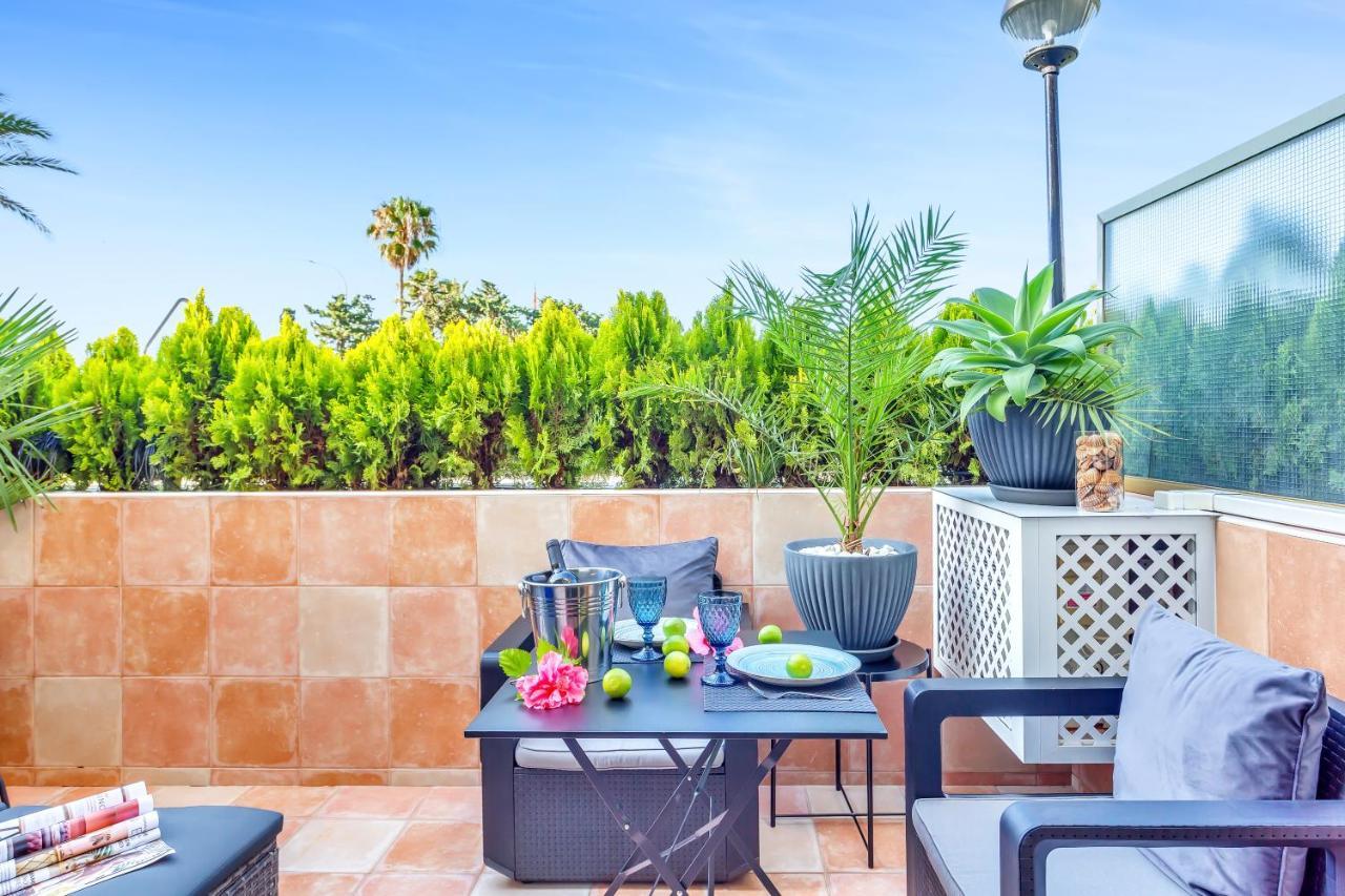 Super2Beachfront Μαρμπέλλα Εξωτερικό φωτογραφία