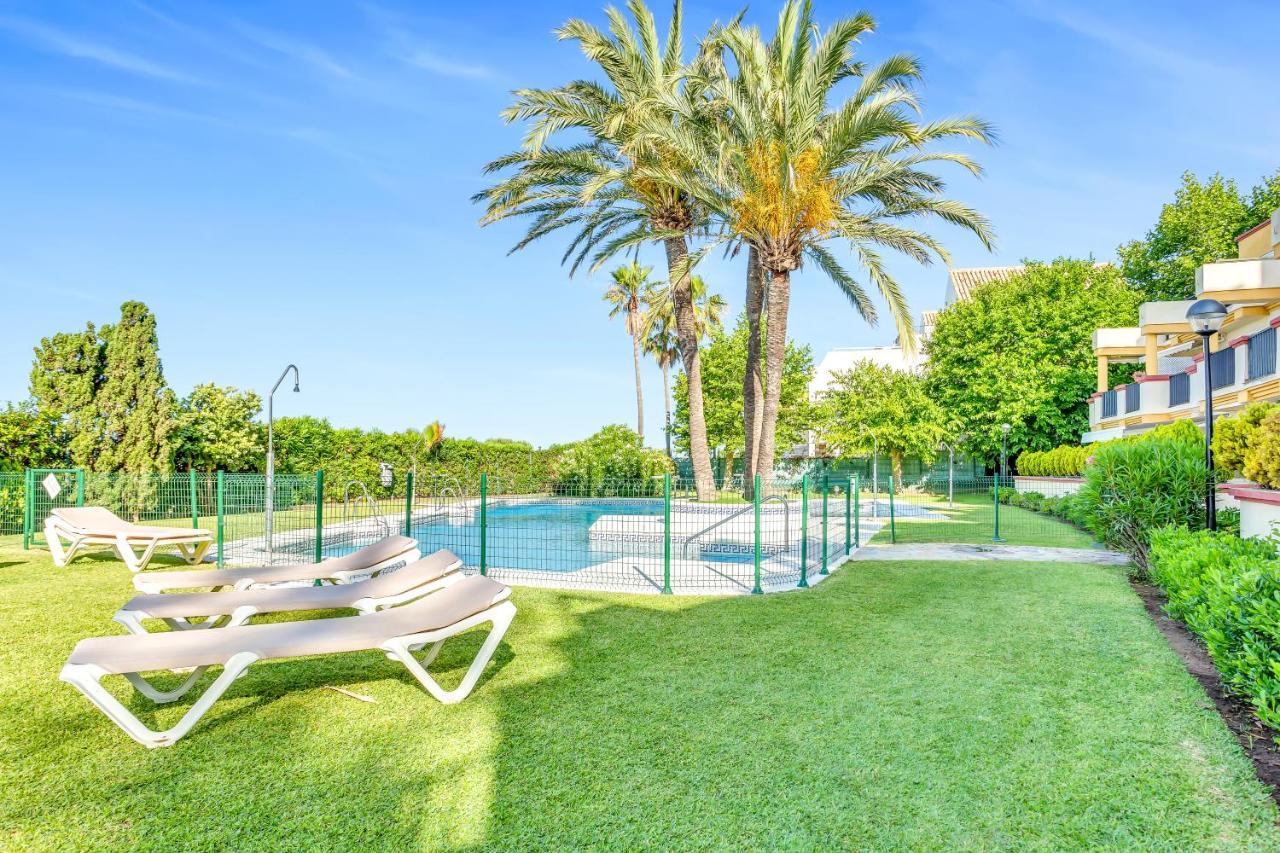 Super2Beachfront Μαρμπέλλα Εξωτερικό φωτογραφία