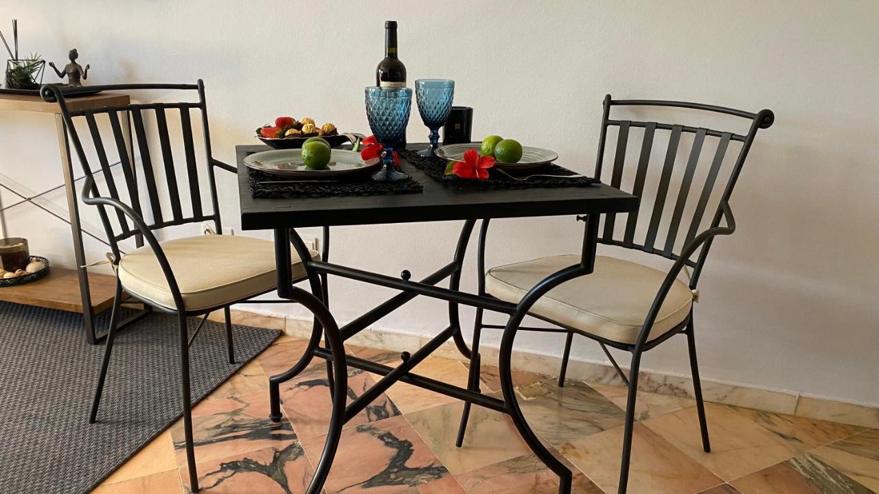 Super2Beachfront Μαρμπέλλα Εξωτερικό φωτογραφία