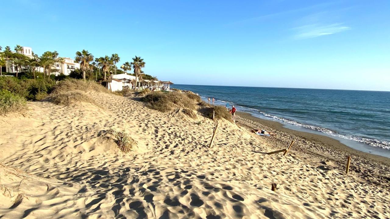 Super2Beachfront Μαρμπέλλα Εξωτερικό φωτογραφία