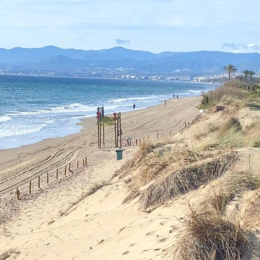 Super2Beachfront Μαρμπέλλα Εξωτερικό φωτογραφία
