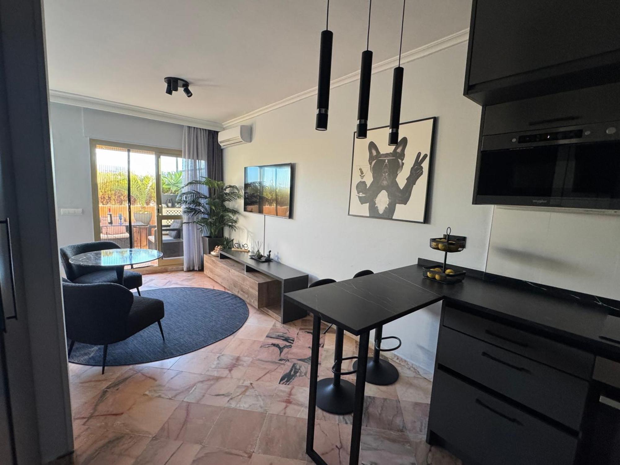 Super2Beachfront Μαρμπέλλα Εξωτερικό φωτογραφία